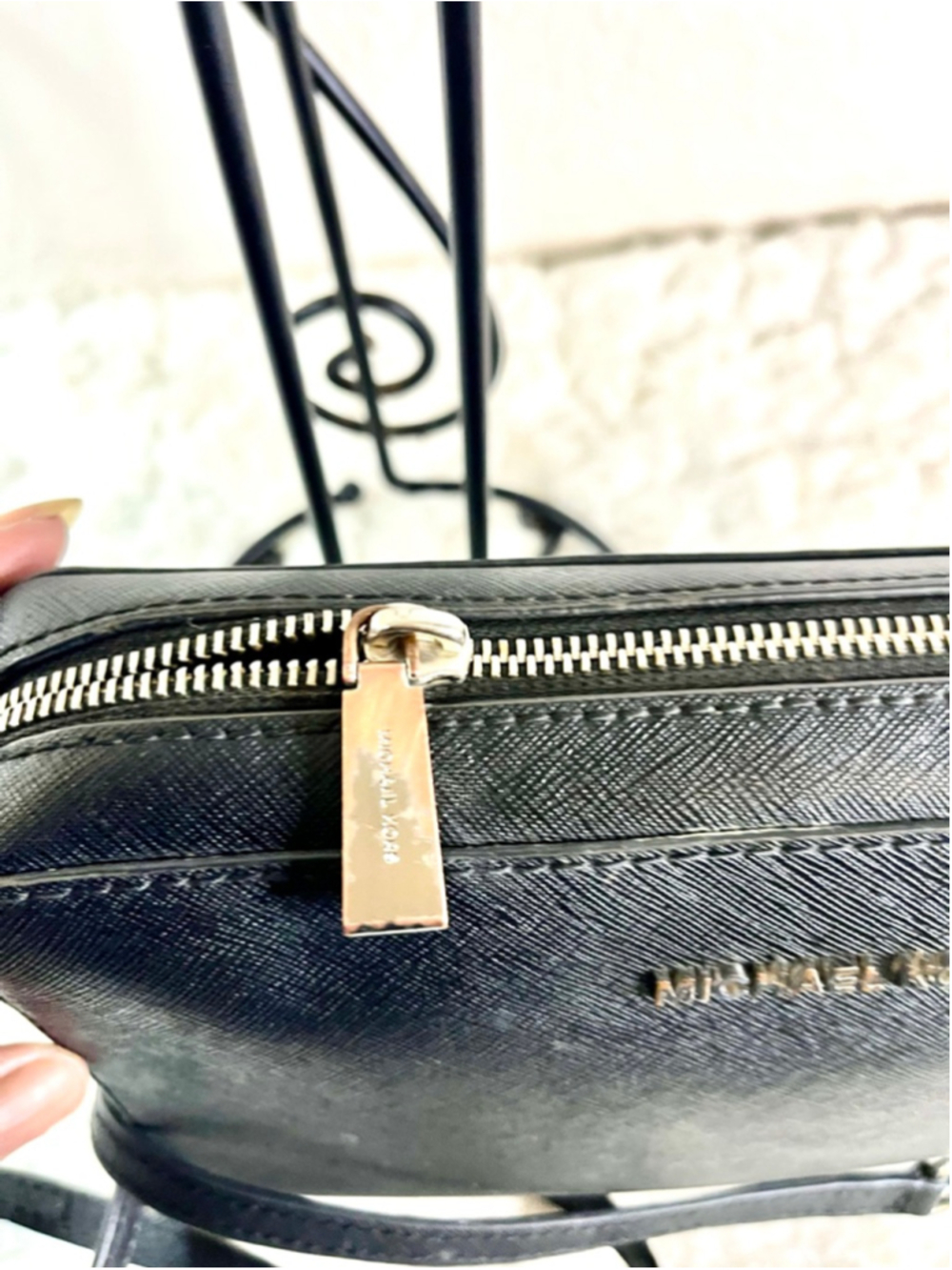 Michael Kors Jet Set Travel Large Black Crossbody Saffiano Leather - Picture 4 of 7